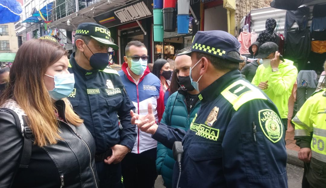 Revisión al comercio informal en Bogotá Revisión al comercio informal en Bogotá