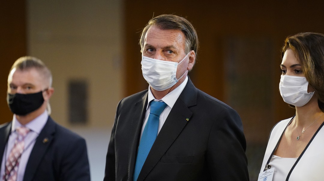 Es una payasada: así respondió Bolsonaro a informe que lo acusa de crímenes