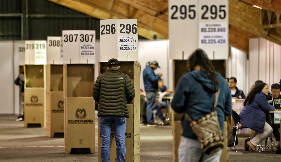 Proyecto que permite ser congresista desde los 18 años pasó a tercer debate Proyecto que permite ser congresista desde los 18 años pasó a tercer debate