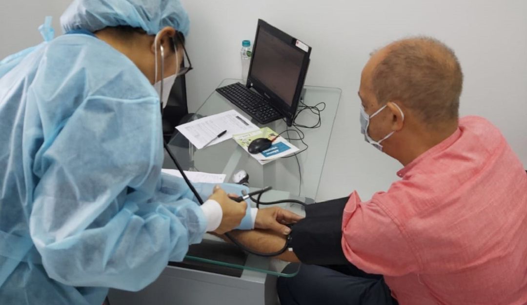 Se ha prestado la atención gratuita en consulta en medicina general, ginecología, pediatría; así como realizados estudios de laboratorio Se ha prestado la atención gratuita en consulta en medicina general, ginecología, pediatría; así como realizados estudios de laboratorio