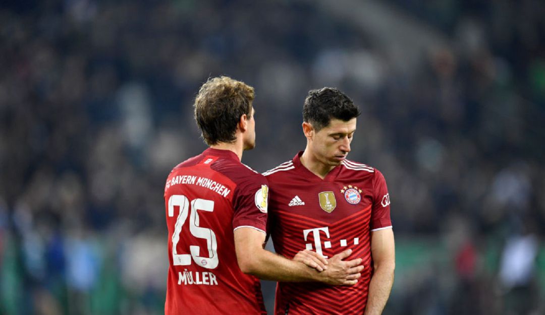 Bayern Múnich cae goleado y eliminado de la Copa de Alemania. Bayern Múnich cae goleado y eliminado de la Copa de Alemania.