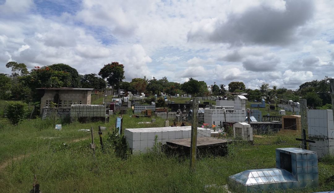 Algunas personas se han acercado al cementerio de La Unión Peneya, para buscar o dar información que permita encontrar a sus seres queridos Algunas personas se han acercado al cementerio de La Unión Peneya, para buscar o dar información que permita encontrar a sus seres queridos