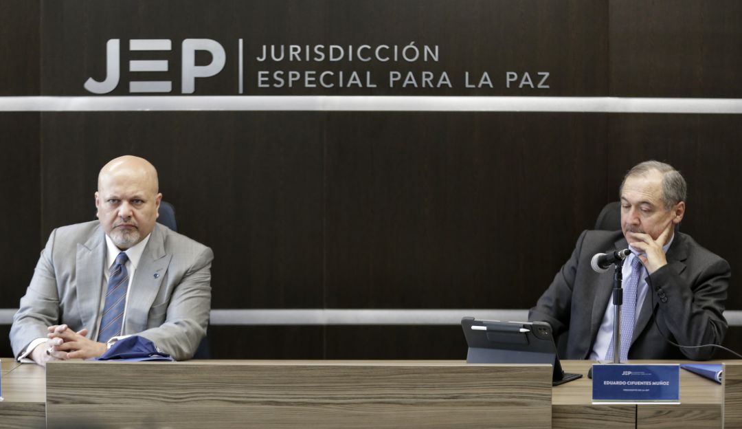 El fiscal de la CPI, Karim Khan y el presidente de la JEP, magistrado Eduardo Cifuentes. El fiscal de la CPI, Karim Khan y el presidente de la JEP, magistrado Eduardo Cifuentes.