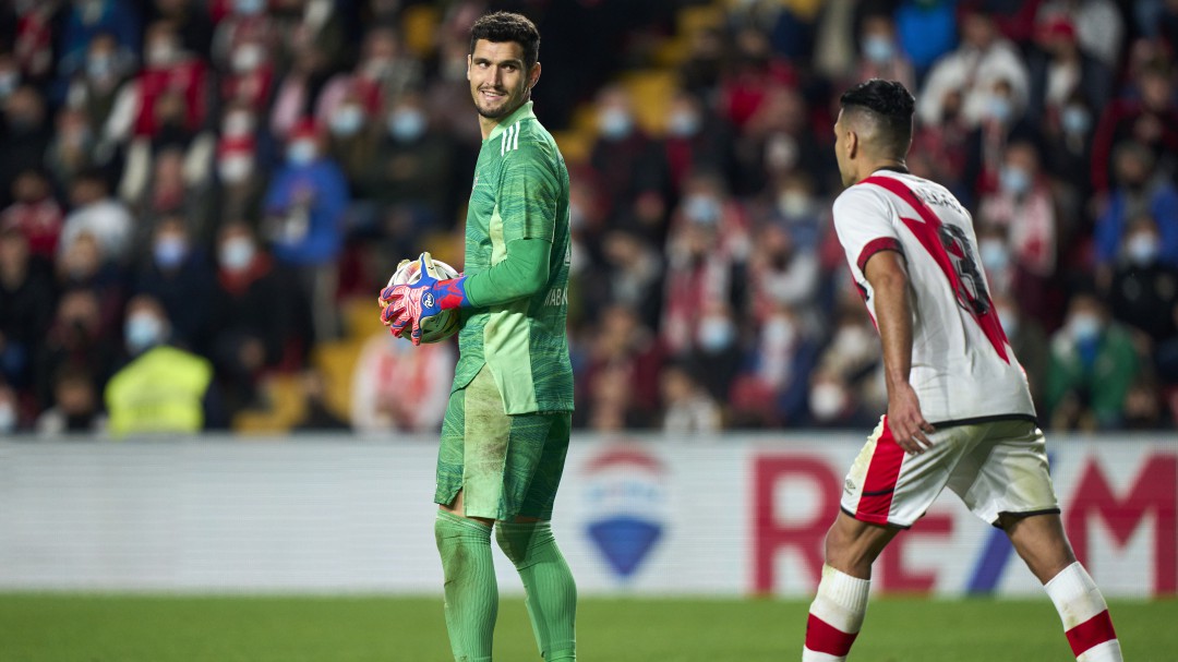 Video: La atajada que impidió un nuevo gol de Falcao en empate del Rayo