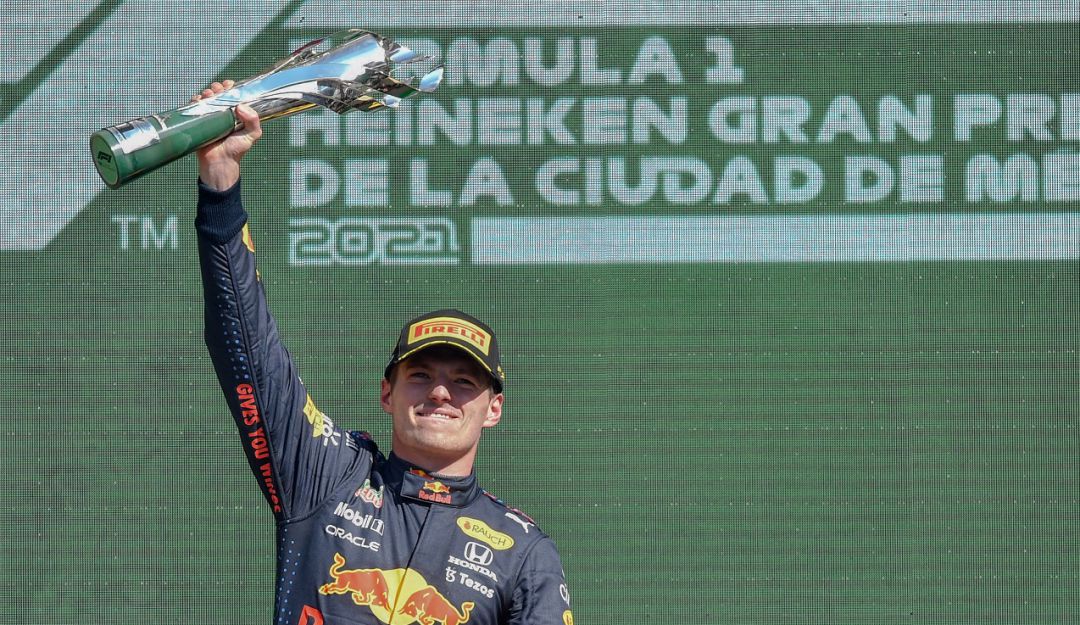 Max Verstappen celebra en el GP de México. Max Verstappen celebra en el GP de México.