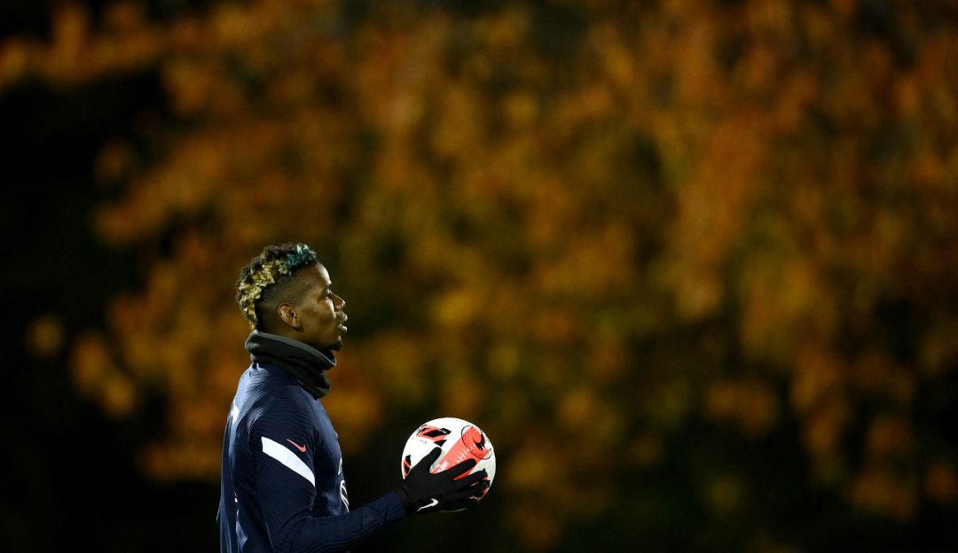 Paul Pogba centrocampista francés. Paul Pogba centrocampista francés.