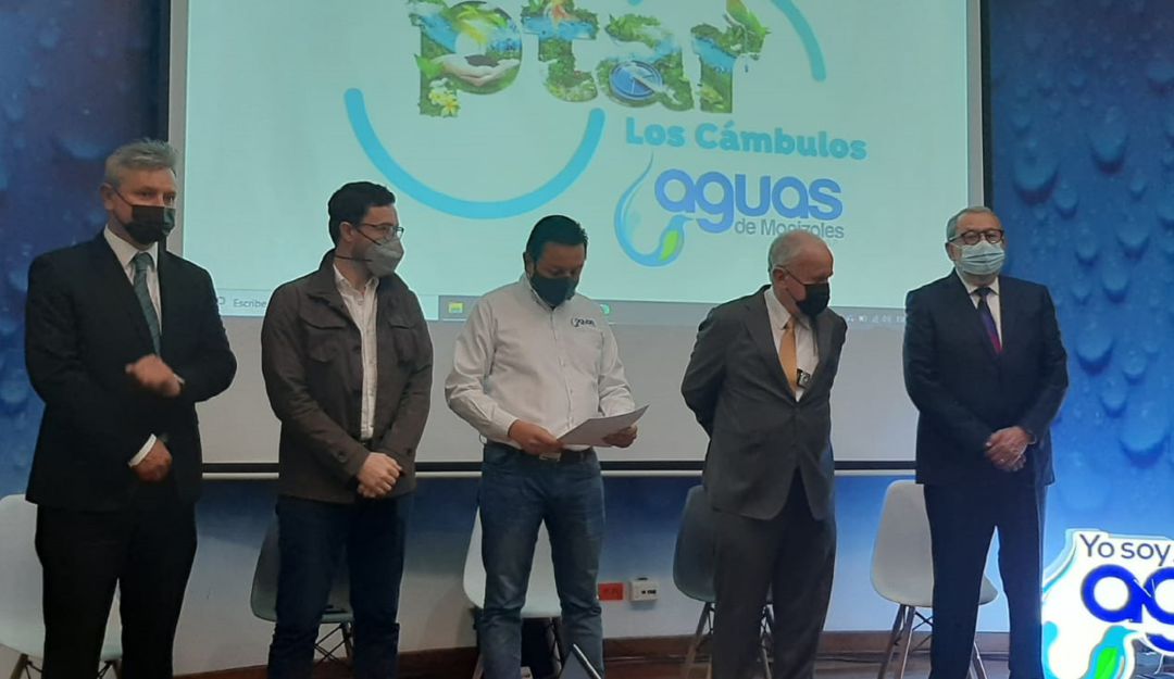 Firma del contraro de la PTAR Los Cámbulos de Manizales Firma del contraro de la PTAR Los Cámbulos de Manizales