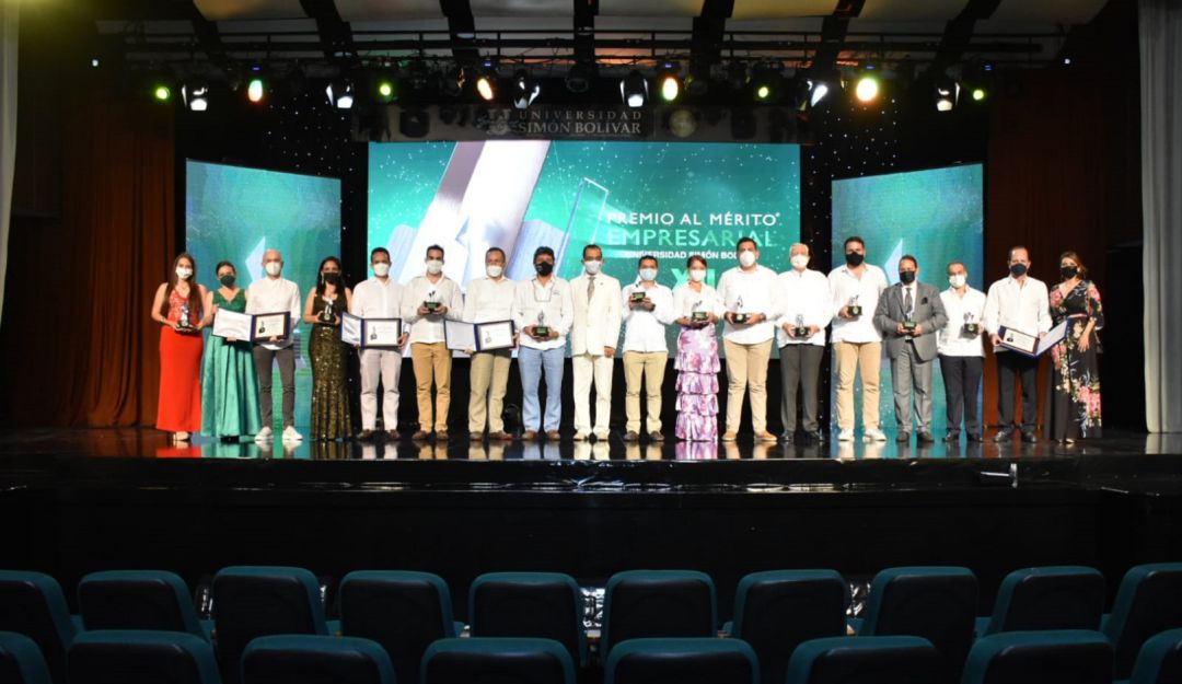 Ganadores del premio. Ganadores del premio.