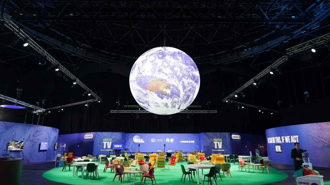 COP26 discute nuevo borrador de acuerdo de acciones climáticas