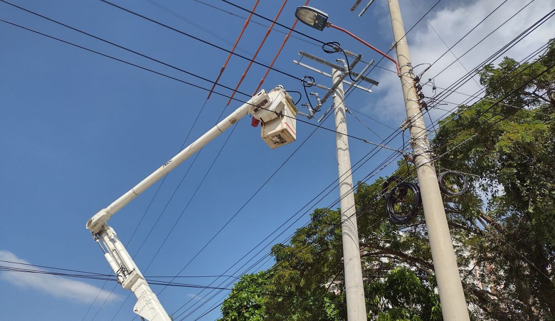 La empresa continúa ejecutando el plan de mejora y adecuaciones en la red que suministra energía a distintos sectores del departamento La empresa continúa ejecutando el plan de mejora y adecuaciones en la red que suministra energía a distintos sectores del departamento