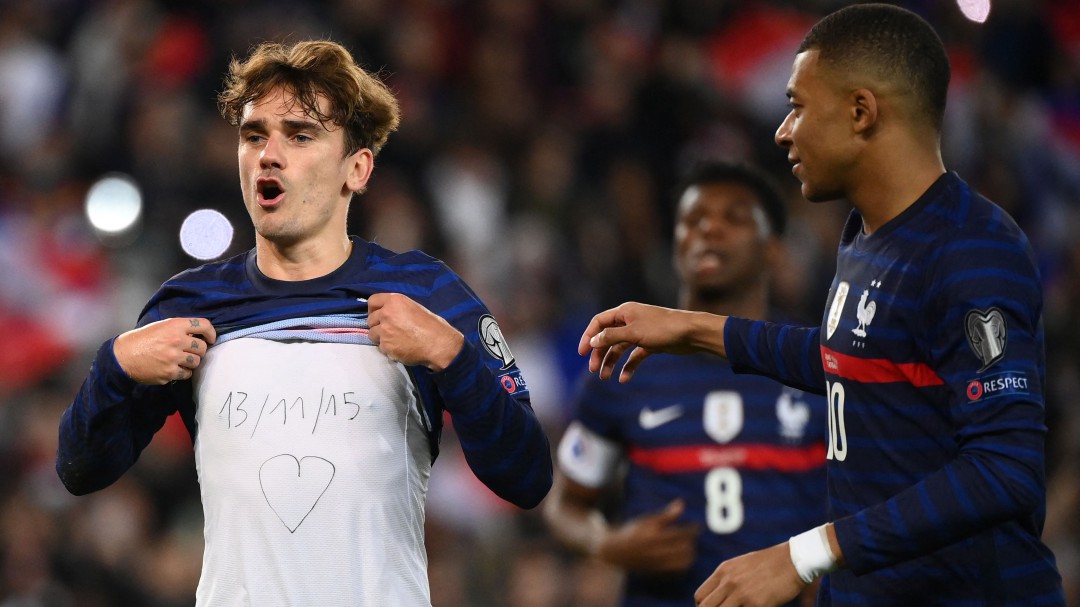 Paliza de Francia que clasificó al Mundial y homenajeó a víctimas