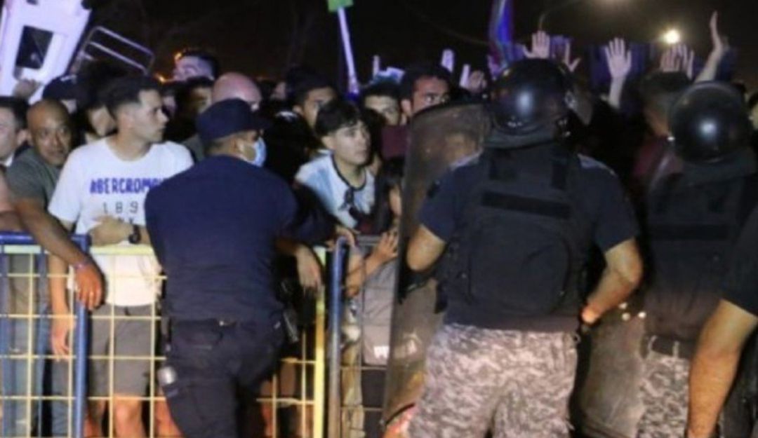 Incidentes en compra de boletas para Argentina vs. Brasil Incidentes en compra de boletas para Argentina vs. Brasil