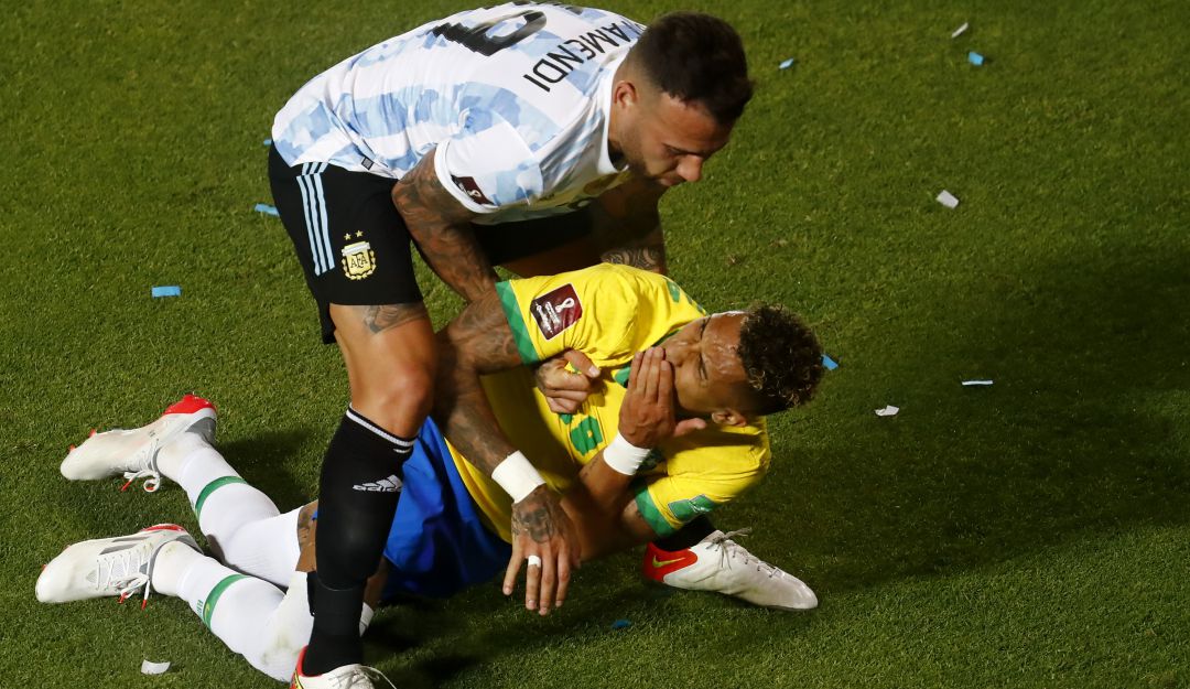Nicolás Otamendi y Raphinha Nicolás Otamendi y Raphinha
