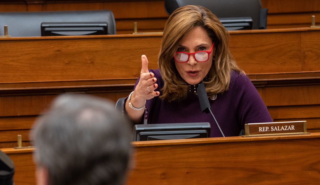 Representante de la Cámara, María Elvira Salazar. Republicana. Representante de la Cámara, María Elvira Salazar. Republicana.