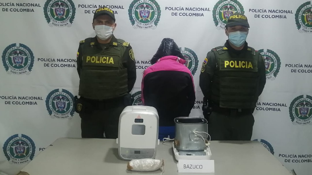 Intentaba ocultar bazuco en una máquina de pan
