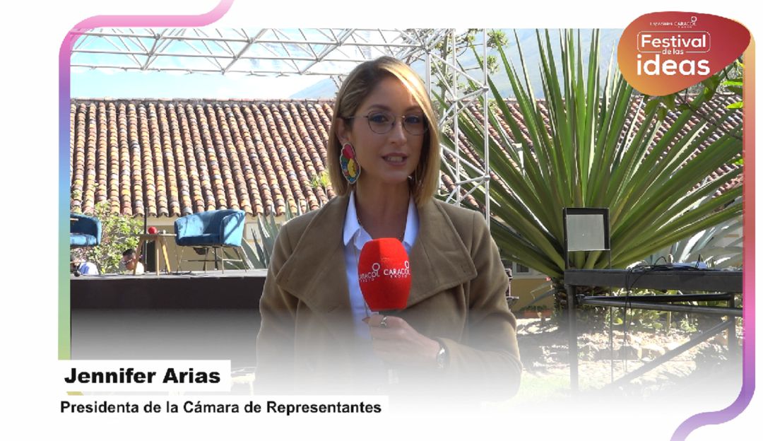 Jennifer Arias, presidenta de la Cámara de Representantes en el Festival de las Ideas Jennifer Arias, presidenta de la Cámara de Representantes en el Festival de las Ideas