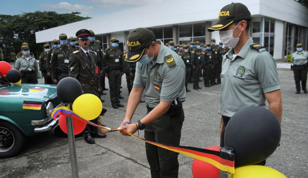 Apología al nazismo en una actividad en la Escuela de Policía en Tuluá. Apología al nazismo en una actividad en la Escuela de Policía en Tuluá.