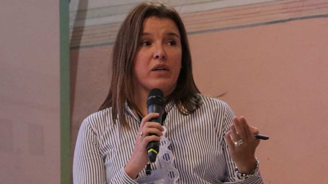 "Como conquistar público femenino en un gobierno masculino" : Sandra Borda