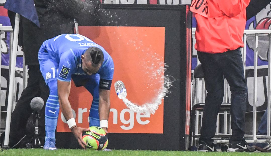 Agresión a Dimitri Payet. Agresión a Dimitri Payet.