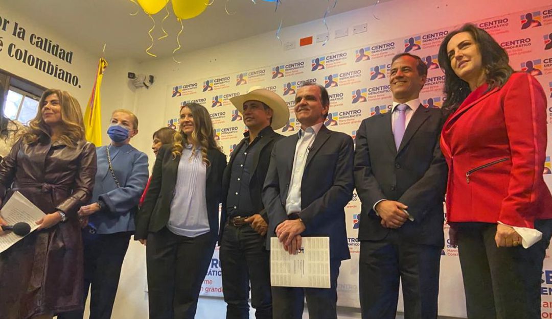 Óscar Iván Zuluaga: Nuevo candidato del Centro Democrático Óscar Iván Zuluaga: Nuevo candidato del Centro Democrático