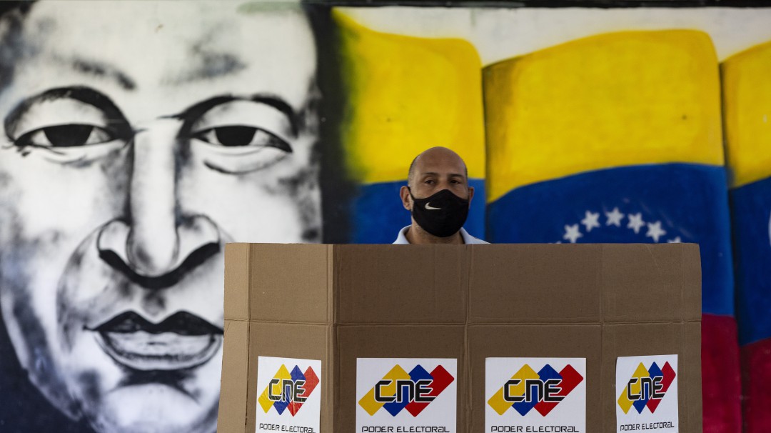 El chavismo consolida su poder con victoria aplastante en las regionales