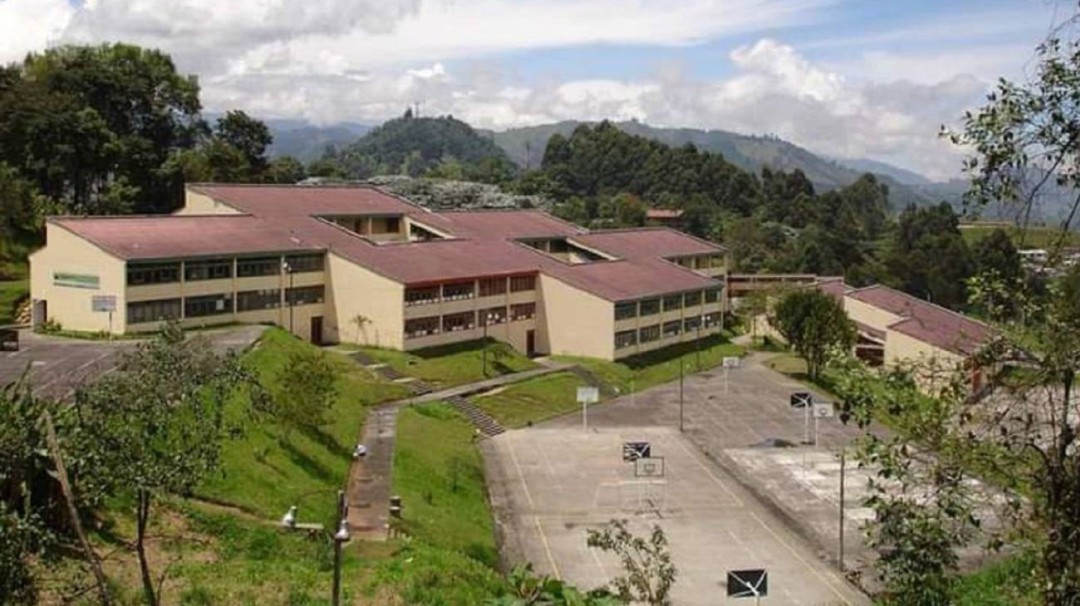 Alcaldía de Manizales responde denuncias por traslado de docentes del INEM
