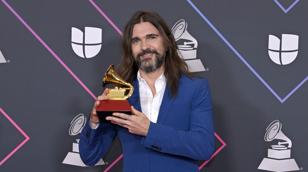 Artistas colombianos lideran las categorías latinas de los premios Grammy