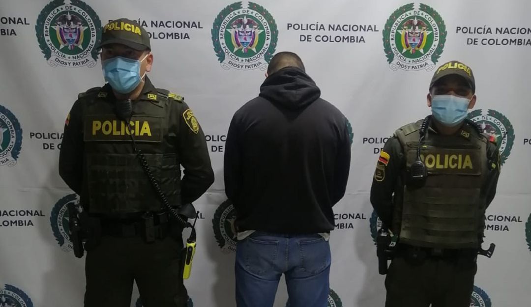 Acusado de violencia intrafamiliar Acusado de violencia intrafamiliar