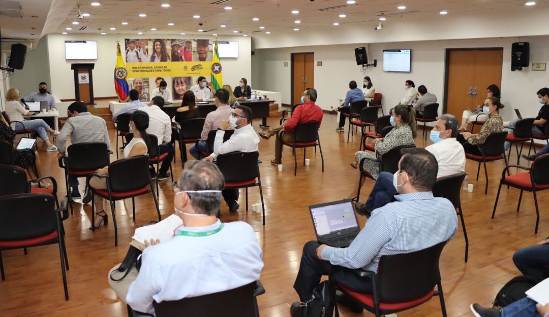 6.000 jóvenes de Bucaramanga tendrán la oportunidad de tener un empleo 6.000 jóvenes de Bucaramanga tendrán la oportunidad de tener un empleo