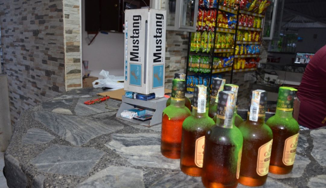 Incautan licor y cigarrillos de contrabando en el Huila. Incautan licor y cigarrillos de contrabando en el Huila.
