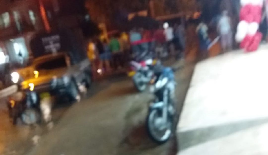 La víctima recibió ocho balazos mientras comía en una mesa de fritos del barrio Los Calamares La víctima recibió ocho balazos mientras comía en una mesa de fritos del barrio Los Calamares