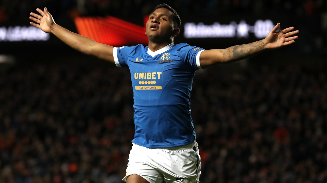 Video: Doblete de Morelos le da la victoria al Rangers en la Europa League