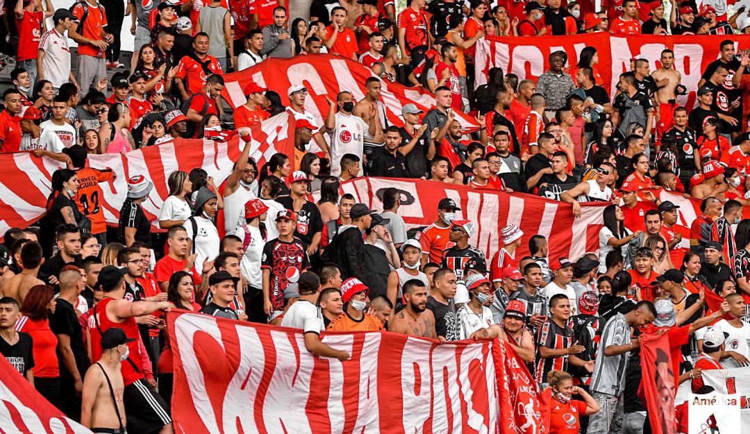 Los hinchas americanos no tuvieron ingreso al Romelio Martínez, por lo que se cambió de sede. Los hinchas americanos no tuvieron ingreso al Romelio Martínez, por lo que se cambió de sede.