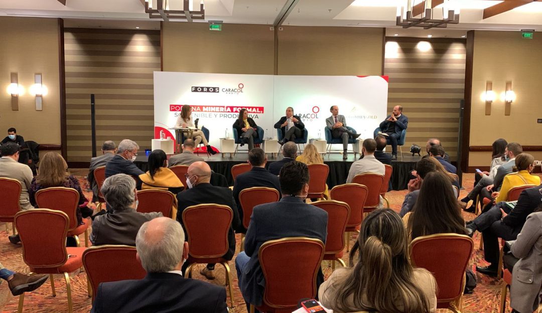Foro 'Por una minería formal, sostenible y productiva' Foro 'Por una minería formal, sostenible y productiva'