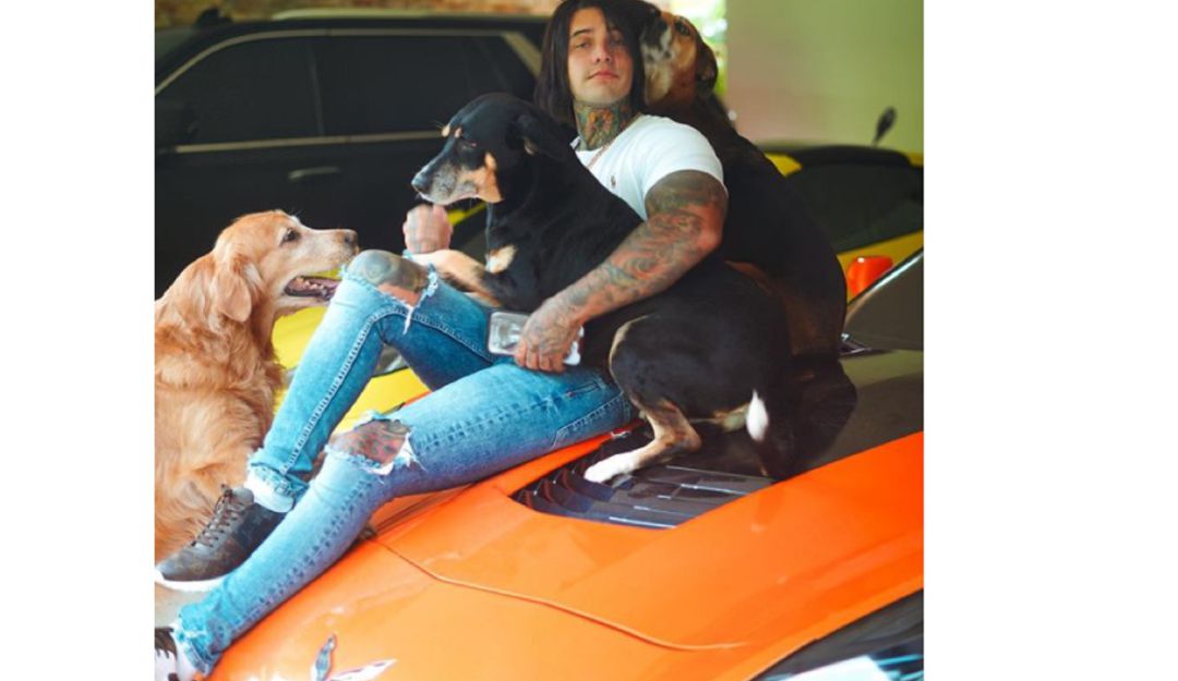 Yeferson Cossio, influencer colombiano. Yeferson Cossio, influencer colombiano.
