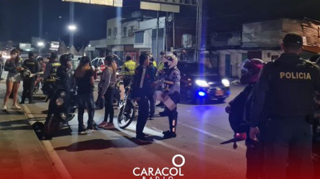 Autoridades en Armenia prohíben caravanas en inicio de temporada decembrina