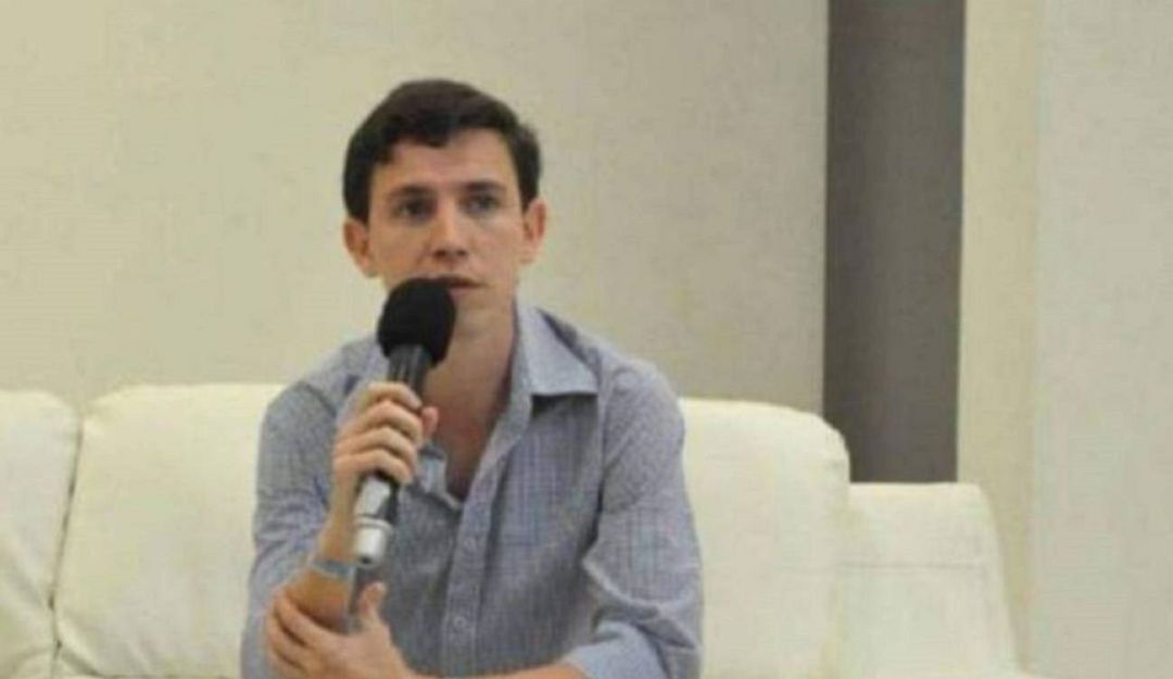 Enrique Vives Caballero. Enrique Vives Caballero.
