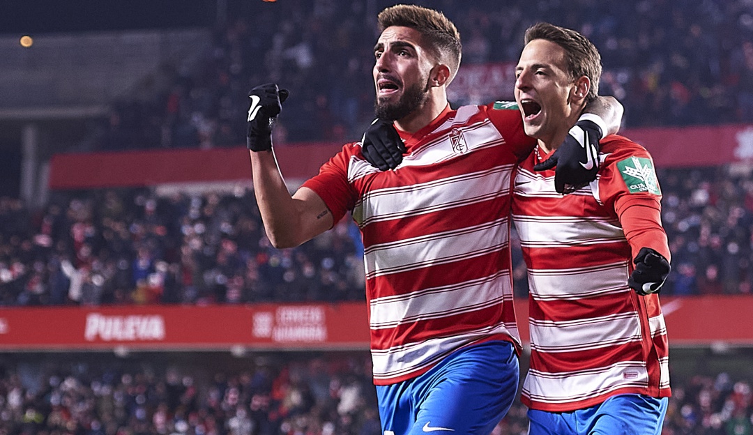 Santiago Arias festeja su anotación en la victoria agónica del Granada. Santiago Arias festeja su anotación en la victoria agónica del Granada.