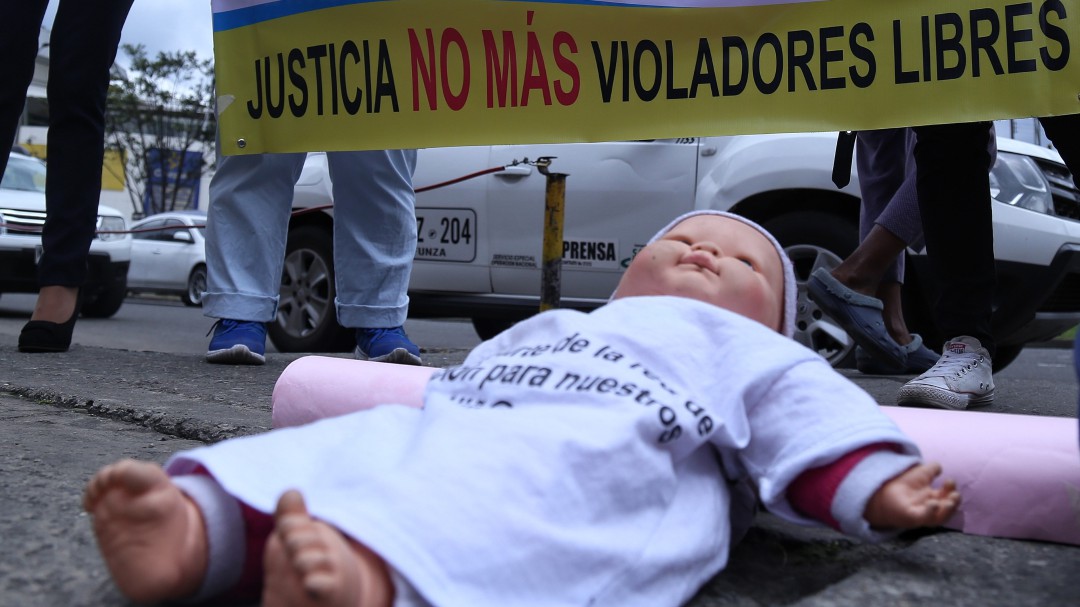 Corte avala ley que impide archivo de delitos sexuales contra menores