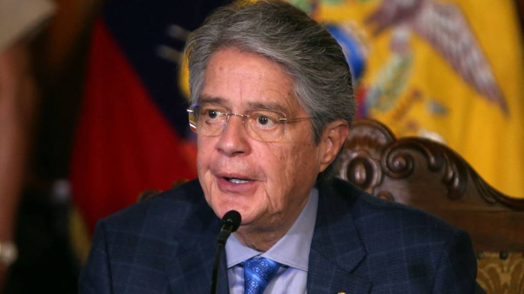 Contraloría ecuatoriana archivó investigación al presidente por Pandora Papers