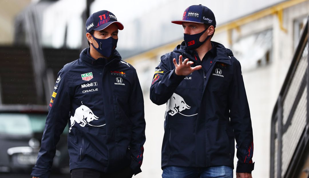Checo Pérez y Max Verstappen Checo Pérez y Max Verstappen