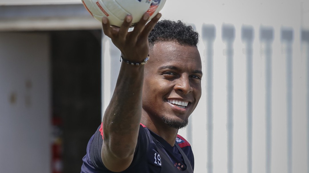 Sebastián Rincón, a buscar equipo: Huracán rescinde contrato del colombiano