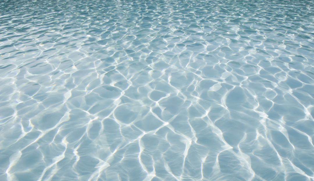 Video: Menor casi muere ahogada al quedar atrapada por filtro en piscina Video: Menor casi muere ahogada al quedar atrapada por filtro en piscina