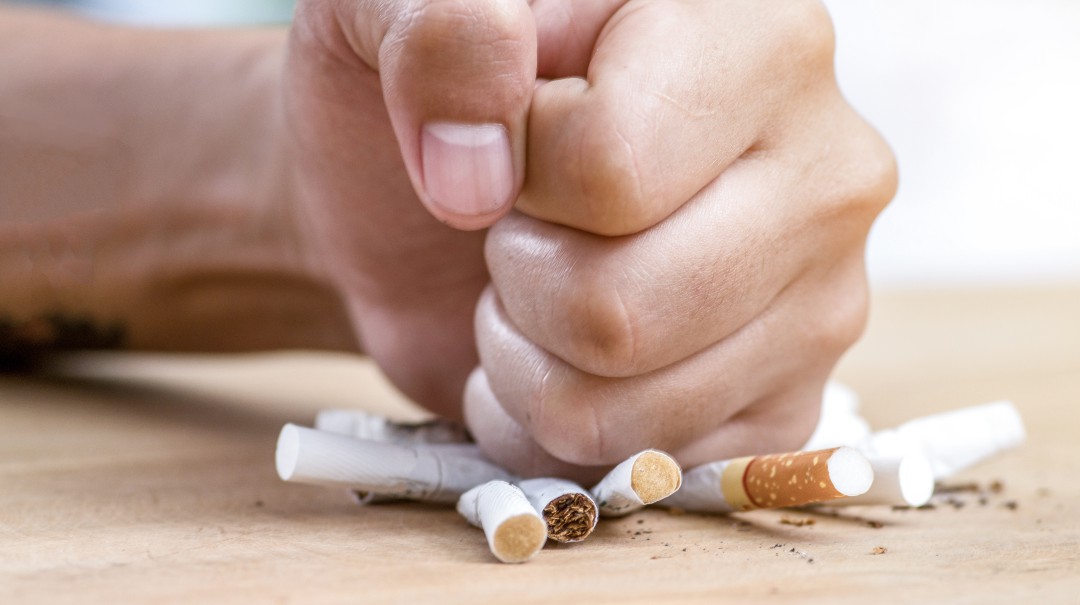 Personas que nacieron después del 2008 no podrán comprar cigarrillos