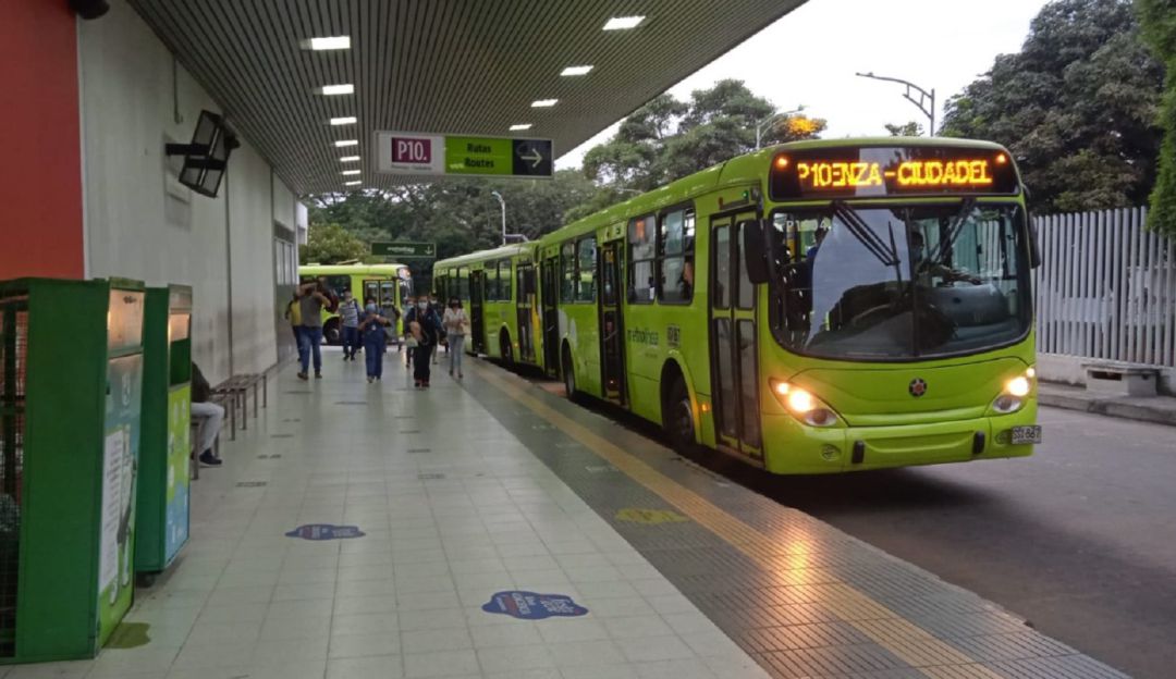 Metrolínea trabajará en navidad y año nuevo Metrolínea trabajará en navidad y año nuevo