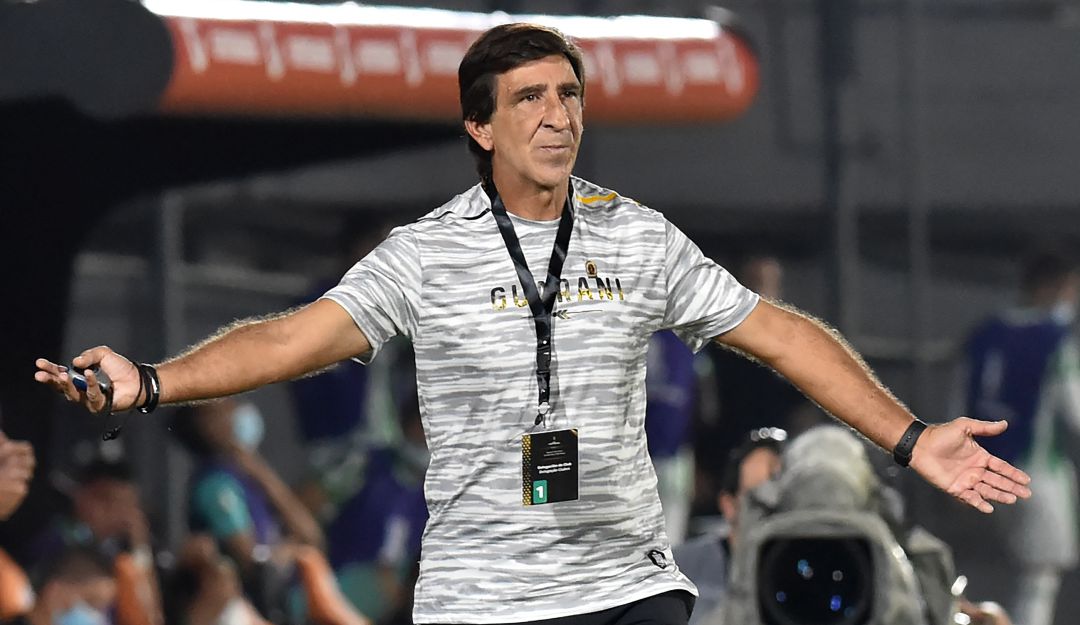 Gustavo Costas con Guaraní en 2021 Gustavo Costas con Guaraní en 2021