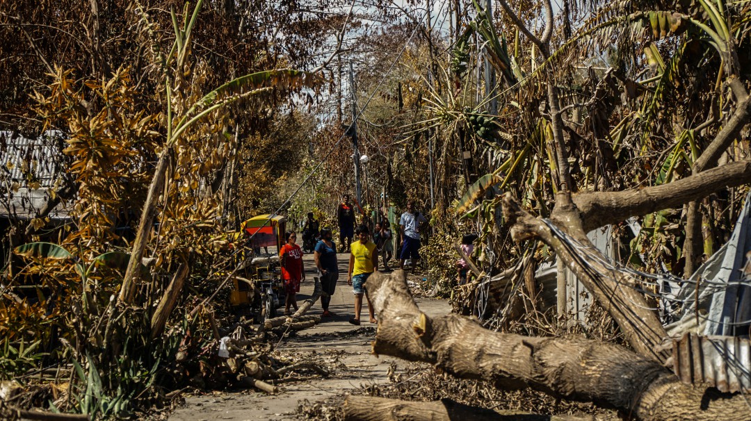 "Devastación absoluta" en Filipinas por el paso del tifón Rai