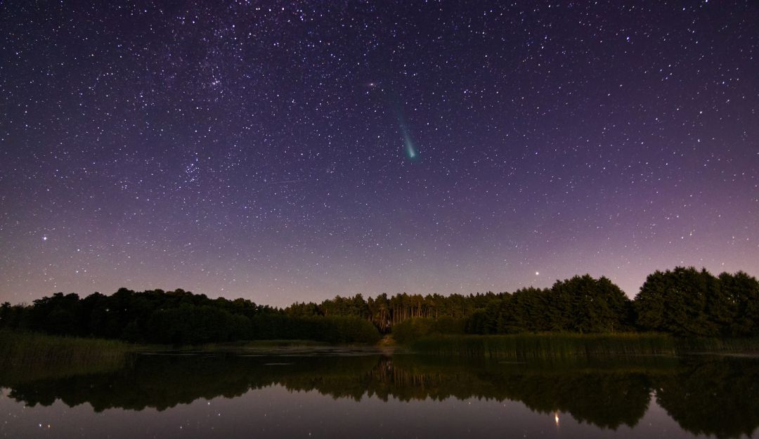 El cometa Leonard deslumbra el cielo en un espectáculo antes de navidad El cometa Leonard deslumbra el cielo en un espectáculo antes de navidad