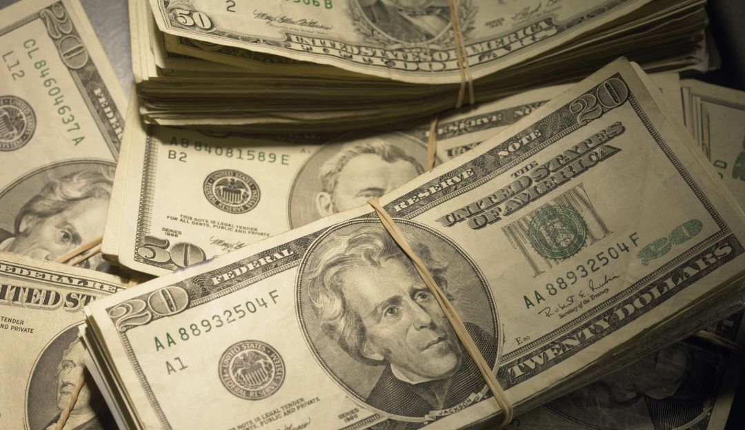 180.000 dólares fueron donados a una Universidad de manera anónima 180.000 dólares fueron donados a una Universidad de manera anónima