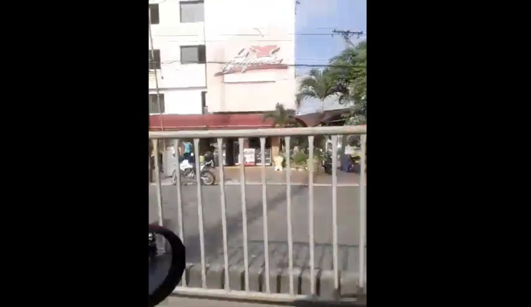 Comercios afectados por las graderías de la Feria de Cali Comercios afectados por las graderías de la Feria de Cali
